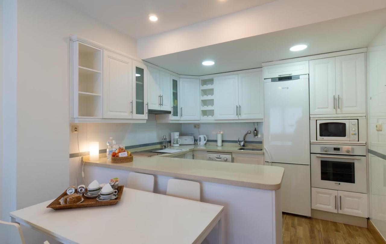 Malaga Centro Maria Zambrano Apartment ภายนอก รูปภาพ