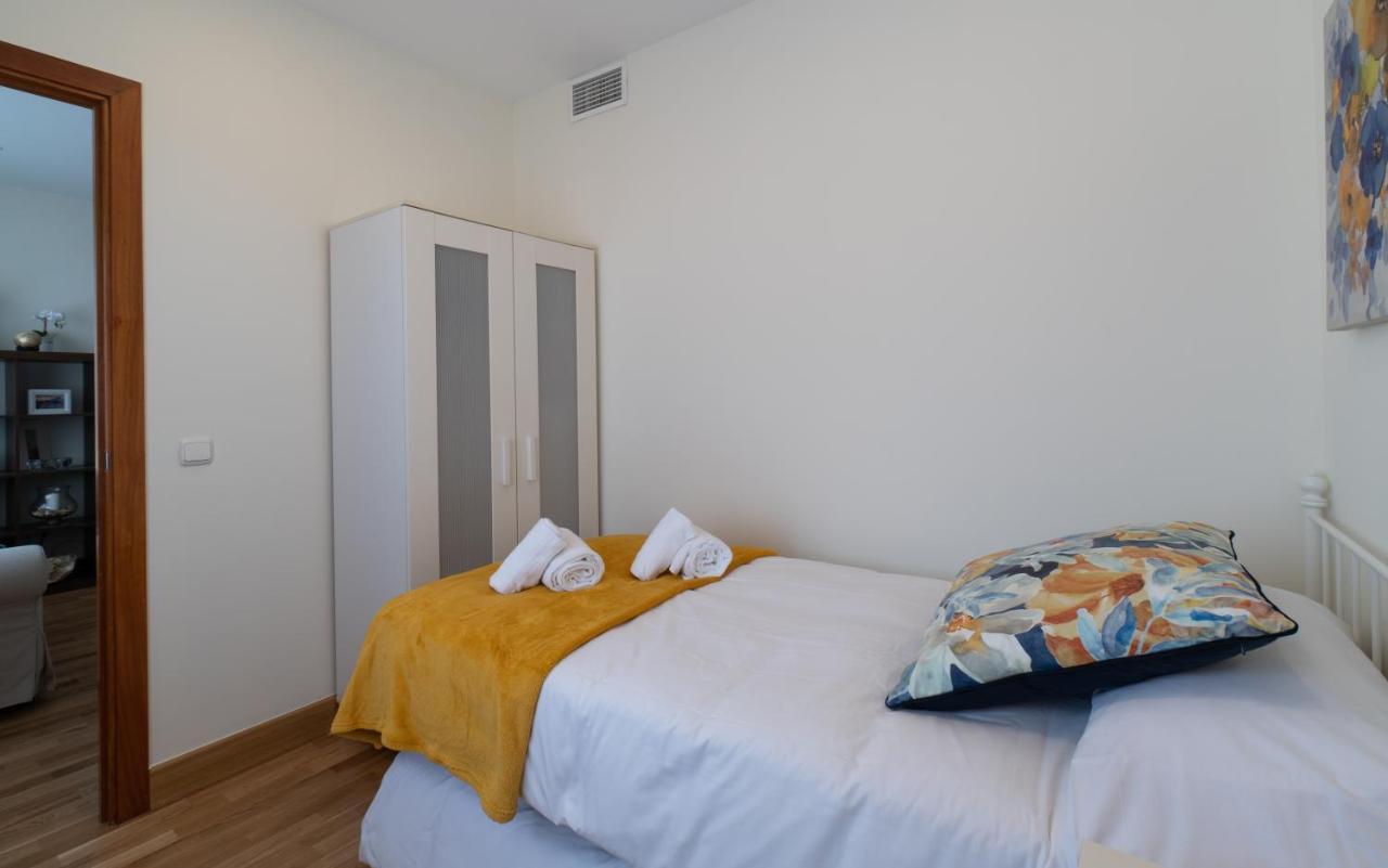 Malaga Centro Maria Zambrano Apartment ภายนอก รูปภาพ