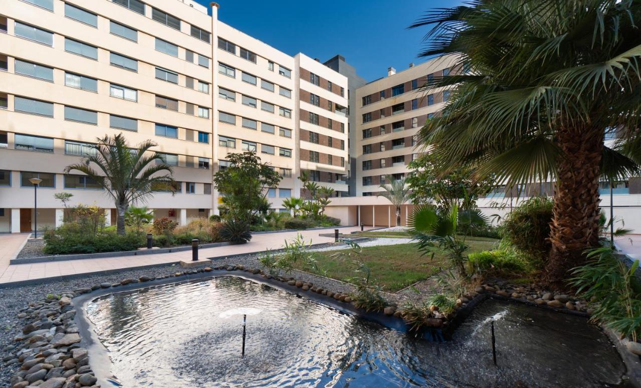 Malaga Centro Maria Zambrano Apartment ภายนอก รูปภาพ