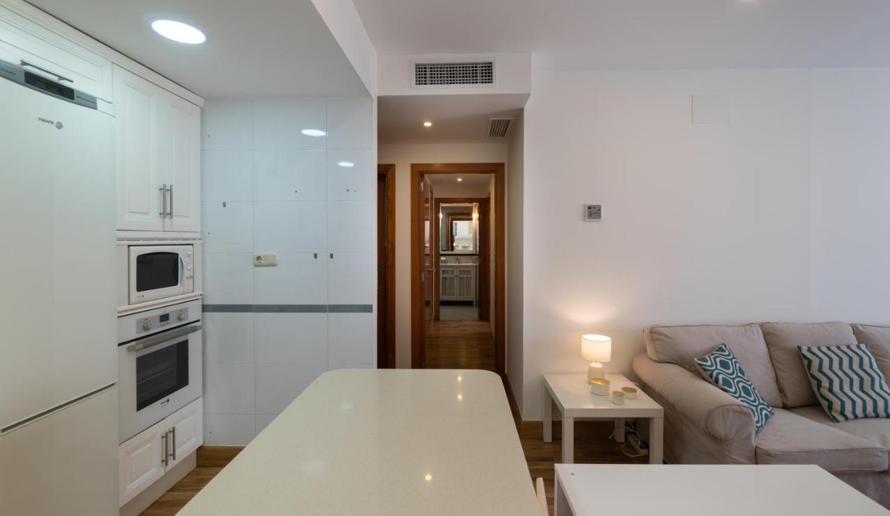 Malaga Centro Maria Zambrano Apartment ภายนอก รูปภาพ
