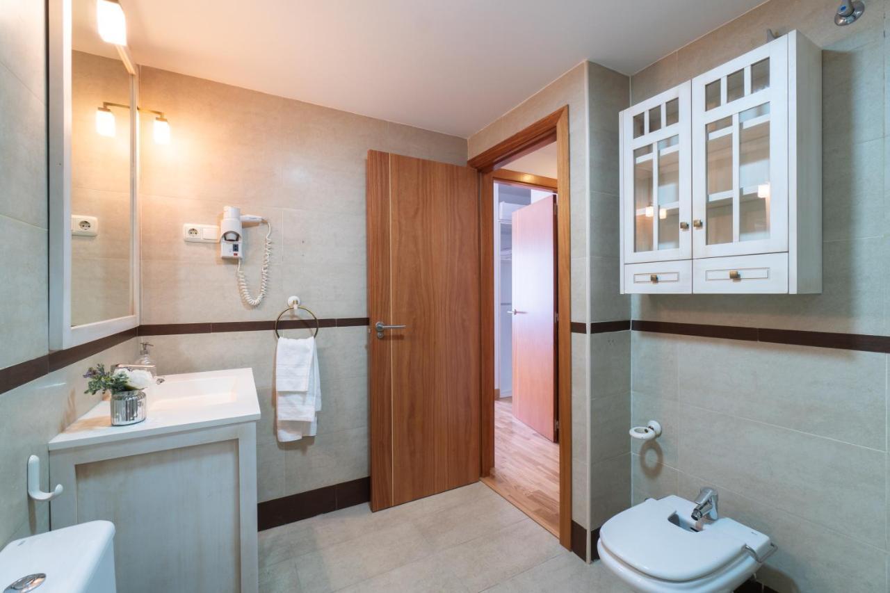 Malaga Centro Maria Zambrano Apartment ภายนอก รูปภาพ