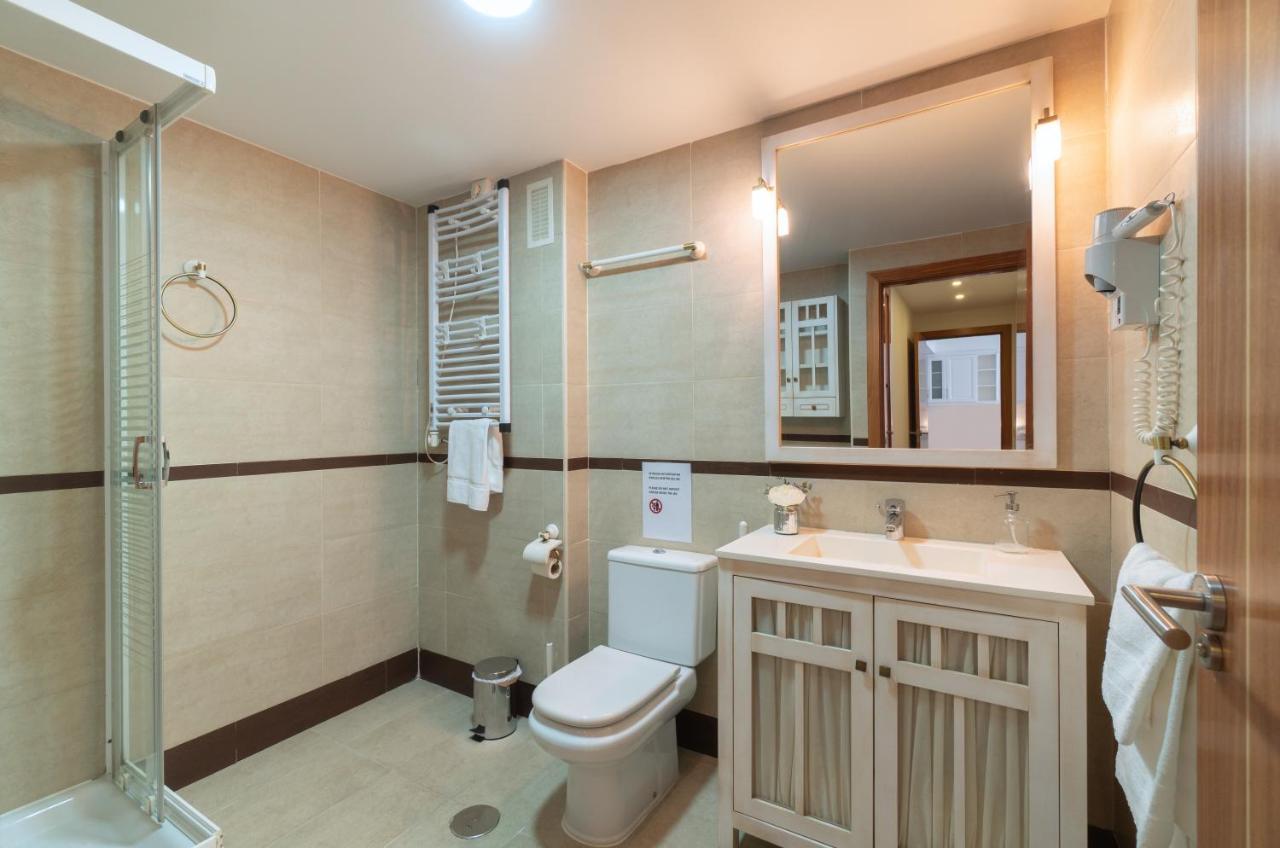 Malaga Centro Maria Zambrano Apartment ภายนอก รูปภาพ