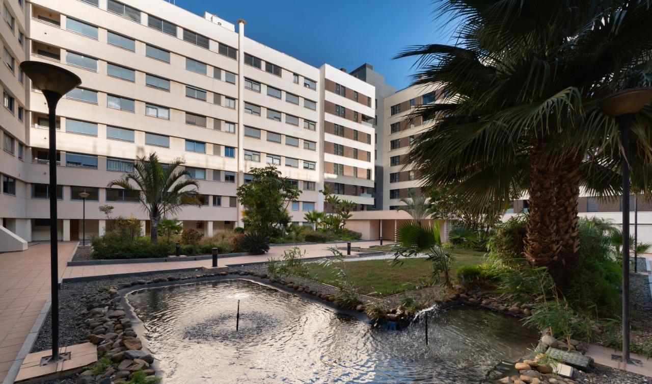 Malaga Centro Maria Zambrano Apartment ภายนอก รูปภาพ