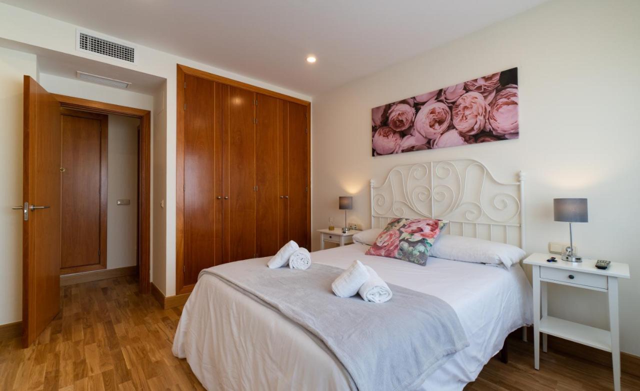 Malaga Centro Maria Zambrano Apartment ภายนอก รูปภาพ